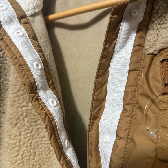 Columbia Tan and Cream Fleece Jacket - Picture 4 of 7